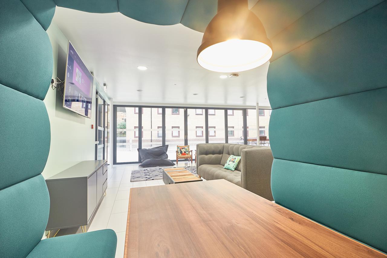 Destiny Student - Meadow Court Apartment Edinburgh Exterior photo
