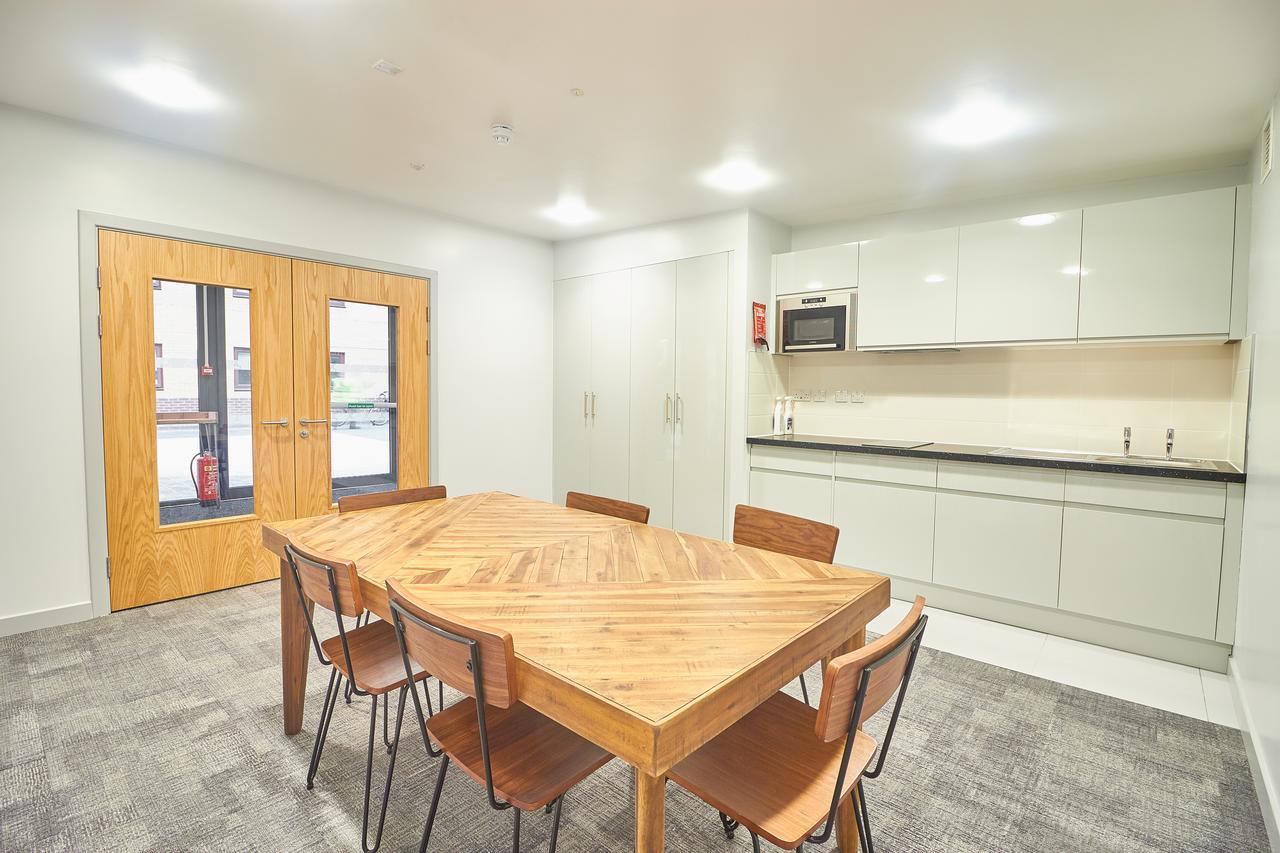 Destiny Student - Meadow Court Apartment Edinburgh Exterior photo